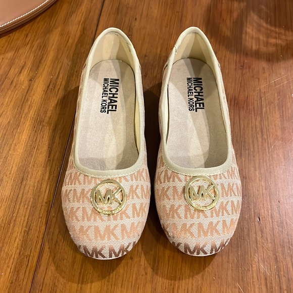 Michael Kors Faye 2 Jacquard Flats Shoes new Camel Youth 5Y GS Big Girls Size 5 - Picture 6 of 14